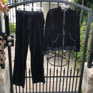 Eddie Bauer Velour velour jogger  set